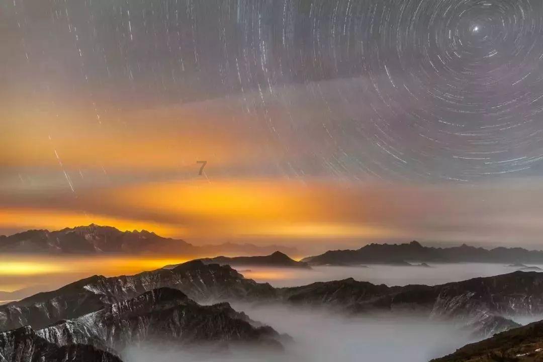 两个电池组并联电流多大？